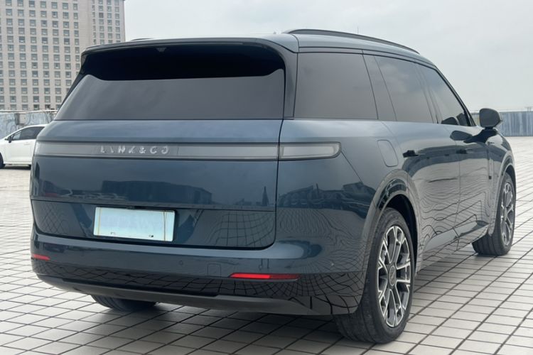 Used Lynk & Co 900 2025 2.0T Ultra Exterior 3