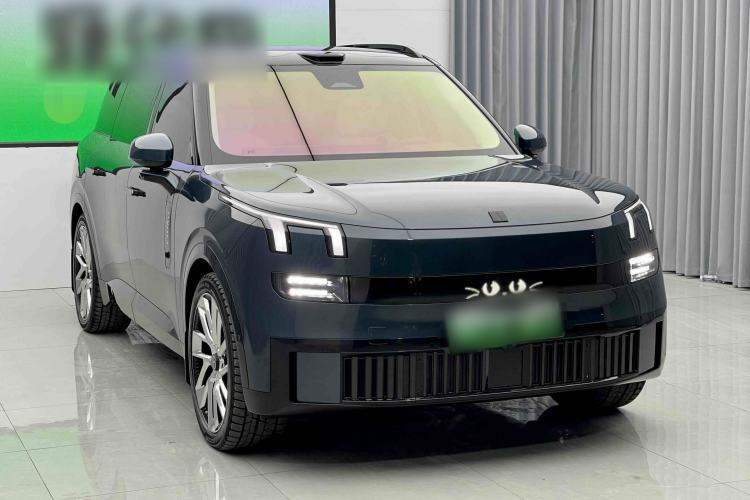 Used Lynk & Co 900 2025 2.0T Ultra Exterior 5