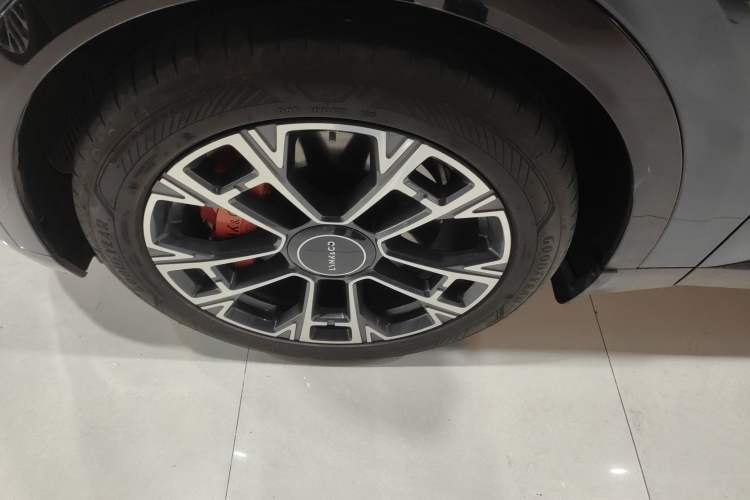 Used Lynk & Co 900 2025 2.0T Ultra Exterior 7