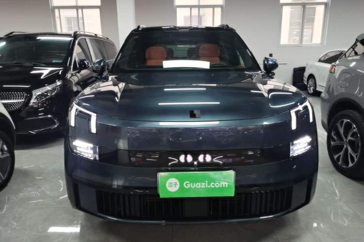 Used Lynk & Co 900 2025 2.0T Ultra Front