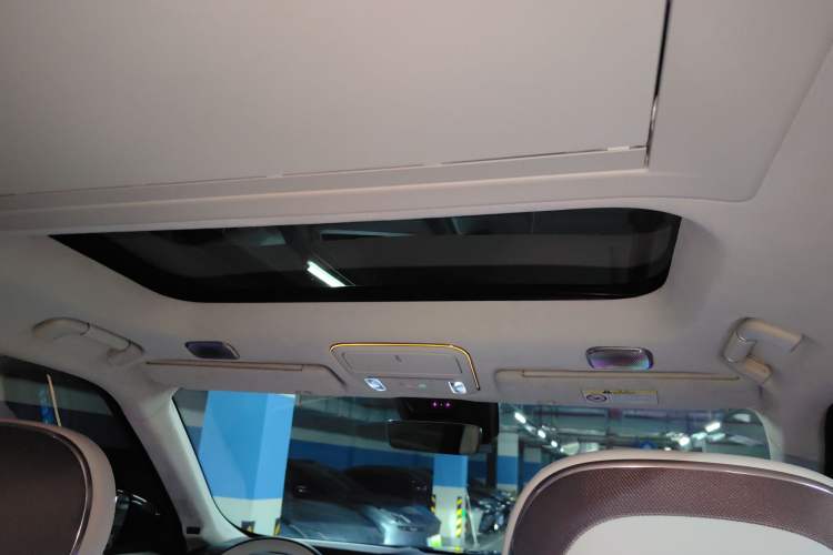 Used Lynk & Co 900 2025 2.0T Ultra Headliner