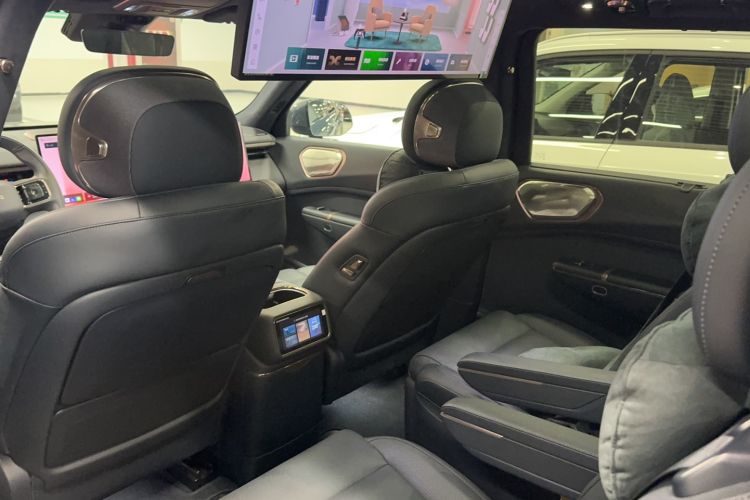 Used Lynk & Co 900 2025 2.0T Ultra Interior 1