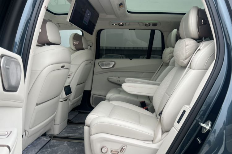 Used Lynk & Co 900 2025 2.0T Ultra Interior 3