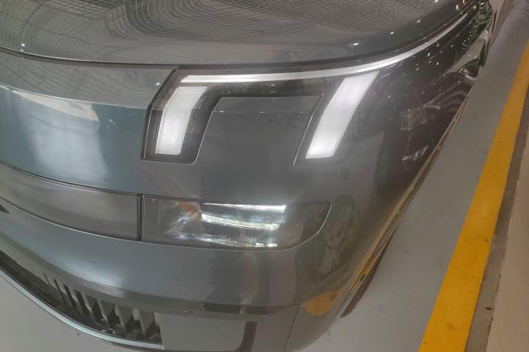 Used Lynk & Co 900 2025 2.0T Ultra Left Front Headlight