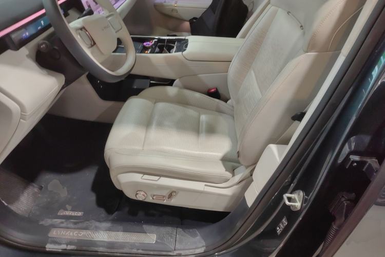 Used Lynk & Co 900 2025 2.0T Ultra Left Front Seat