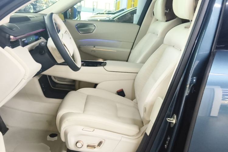 Used Lynk & Co 900 2025 2.0T Ultra Left Front Seat