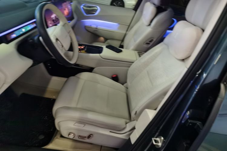 Used Lynk & Co 900 2025 2.0T Ultra Left Front Seat