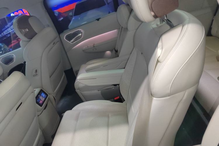 Used Lynk & Co 900 2025 2.0T Ultra Left Rear Seat
