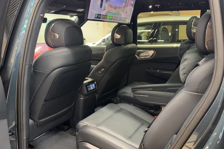 Used Lynk & Co 900 2025 2.0T Ultra Left Rear Seat