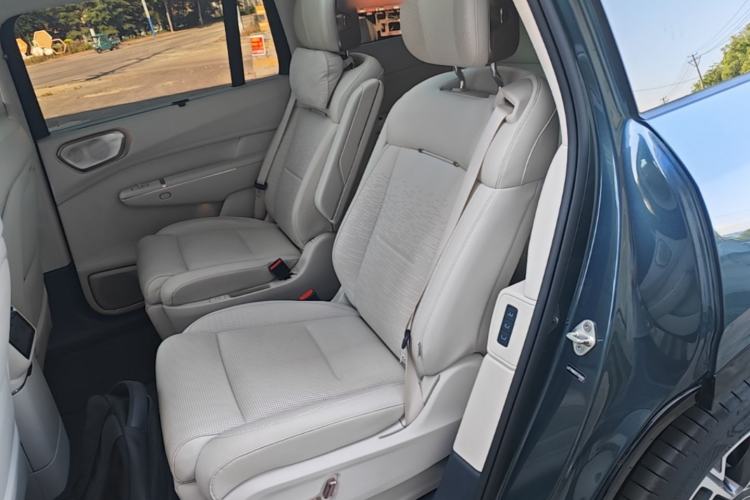 Used Lynk & Co 900 2025 2.0T Ultra Left Rear Seat