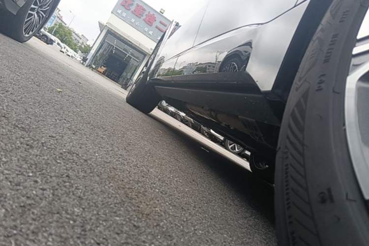Used Lynk & Co 900 2025 2.0T Ultra Left Side Sill