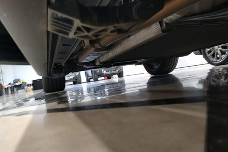 Used Lynk & Co 900 2025 2.0T Ultra Left Side Sill
