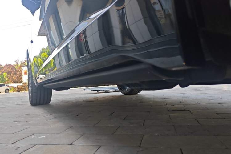 Used Lynk & Co 900 2025 2.0T Ultra Left Side Sill