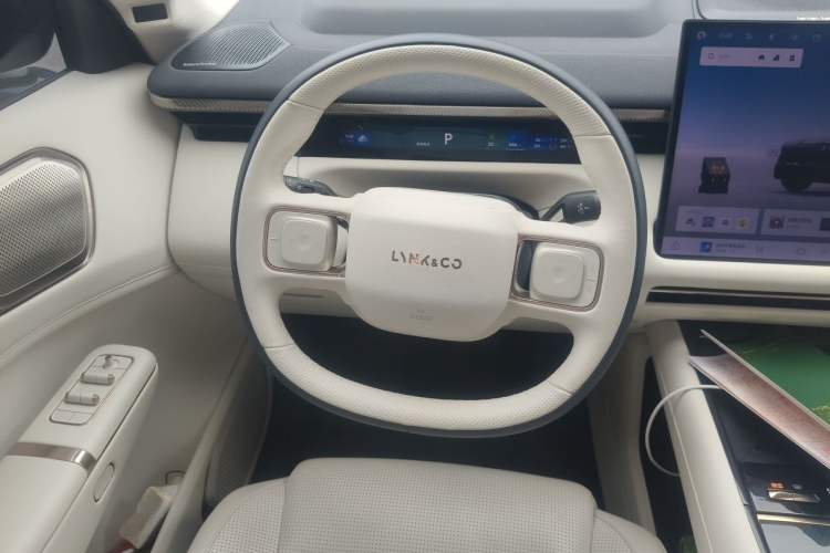 Used Lynk & Co 900 2025 2.0T Ultra Steering Wheel