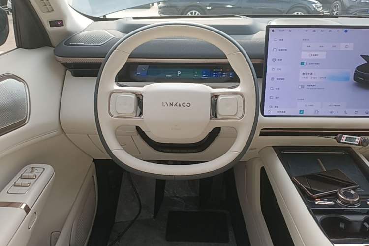 Used Lynk & Co 900 2025 2.0T Ultra Steering Wheel