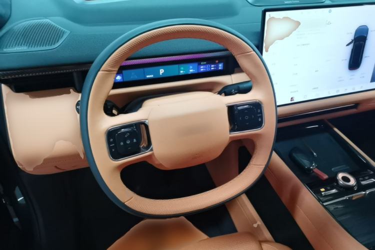 Used Lynk & Co 900 2025 2.0T Ultra Steering Wheel