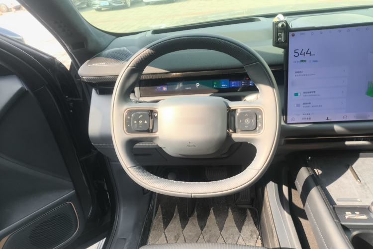 Used Lynk & Co 900 2025 2.0T Ultra Steering Wheel