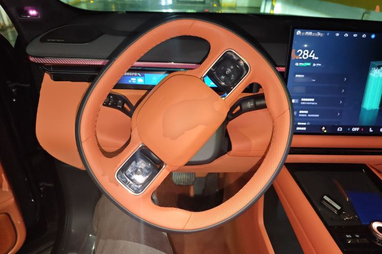 Used Lynk & Co 900 2025 1.5T Ultra Steering Wheel