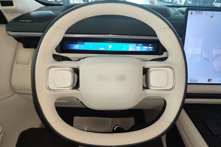 Used Lynk & Co 900 2025 2.0T Ultra Steering Wheel