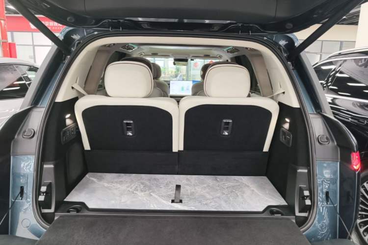 Used Lynk & Co 900 2025 2.0T Ultra Trunk
