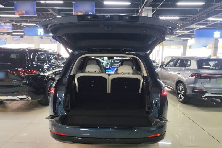 Used Lynk & Co 900 2025 2.0T Ultra Trunk