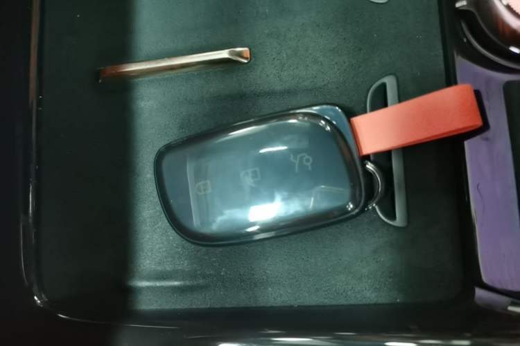 Used Lynk & Co 900 2025 2.0T Ultra Vehicle Key