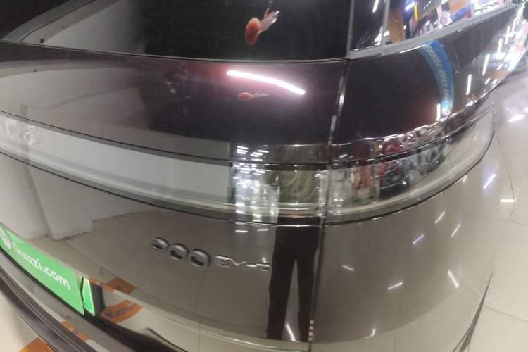 Used Lynk & Co 900 2025 2.0T Ultra Exterior 3