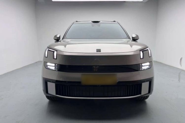 Used Lynk & Co 900 2025 2.0T Ultra Front