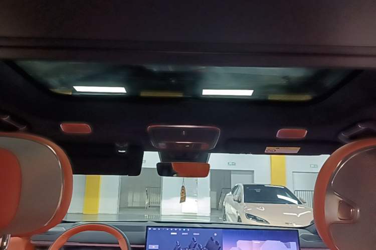 Used Lynk & Co 900 2025 2.0T Ultra Headliner