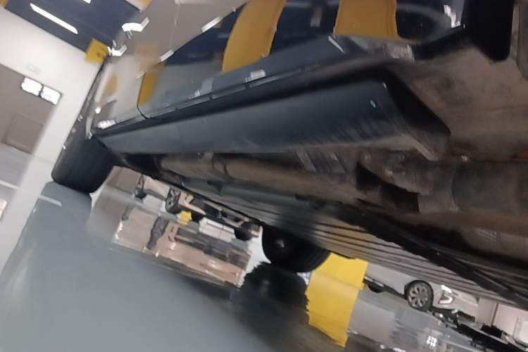 Used Lynk & Co 900 2025 2.0T Ultra Left Side Sill