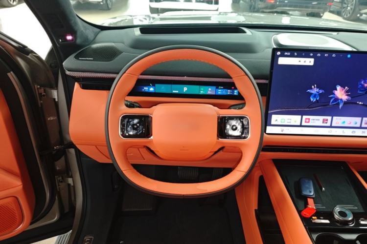 Used Lynk & Co 900 2025 1.5T Ultra Steering Wheel