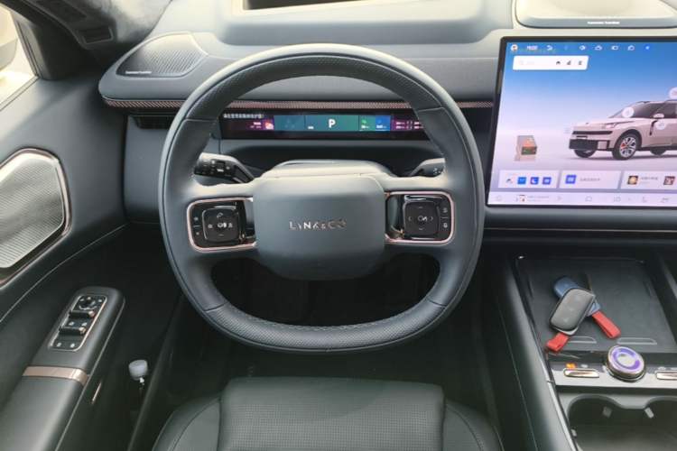 Used Lynk & Co 900 2025 2.0T Ultra Steering Wheel