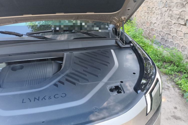 Used Lynk & Co 900 2025 1.5T Ultra Engine Bay Left