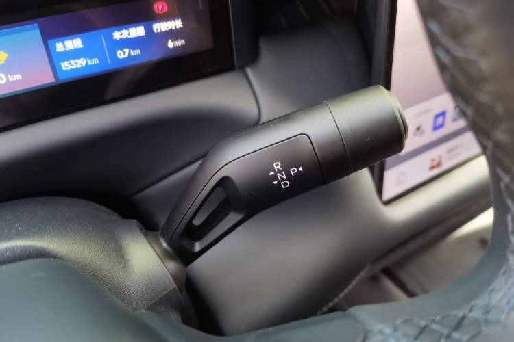 Used Lynk & Co 900 2025 2.0T Ultra Gear Lever