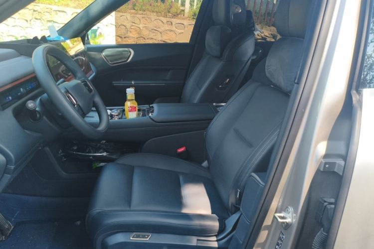 Used Lynk & Co 900 2025 1.5T Ultra Left Front Seat