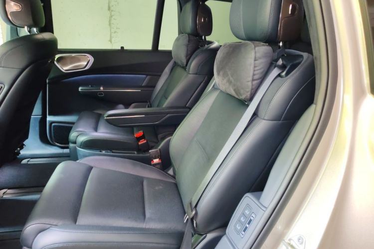 Used Lynk & Co 900 2025 2.0T Ultra Left Rear Seat