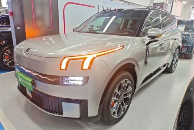 Used Lynk & Co 900 2025 2.0T Ultra