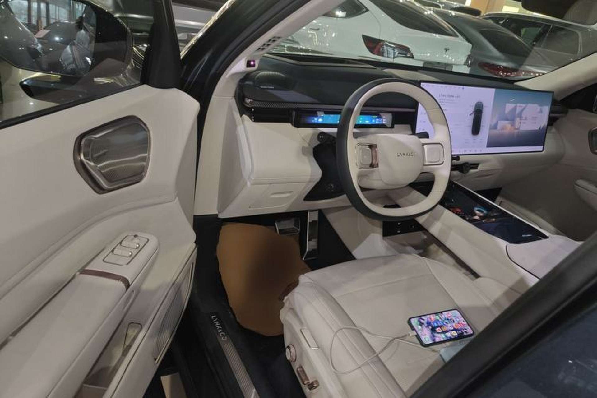 Used Lynk & Co 900 2025 2.0T Exploration Edition Driver Seat