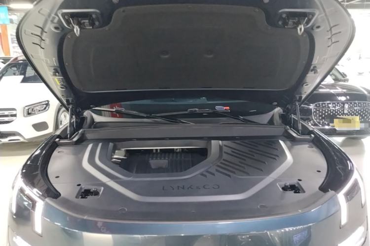 Used Lynk & Co 900 2025 2.0T Ultra Engine Bay