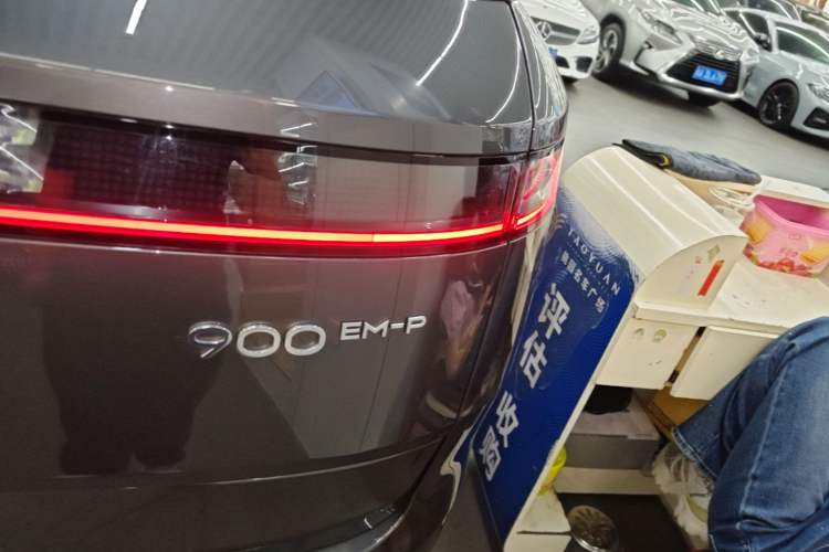 Used Lynk & Co 900 2025 2.0T Ultra Exterior 3