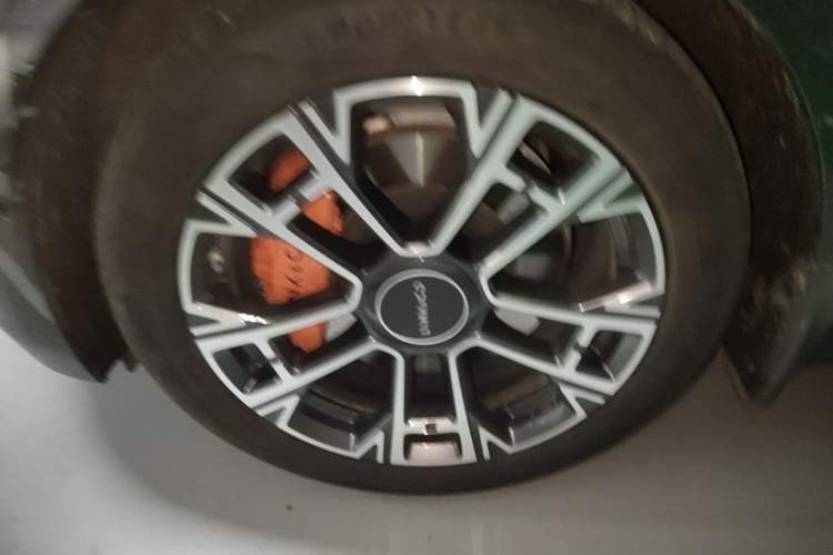 Used Lynk & Co 900 2025 2.0T Ultra Exterior 4