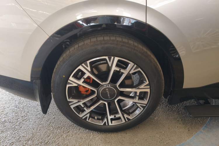 Used Lynk & Co 900 2025 2.0T Ultra Exterior 5