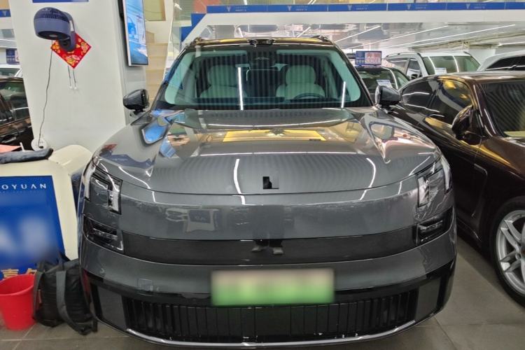 Used Lynk & Co 900 2025 2.0T Ultra Front