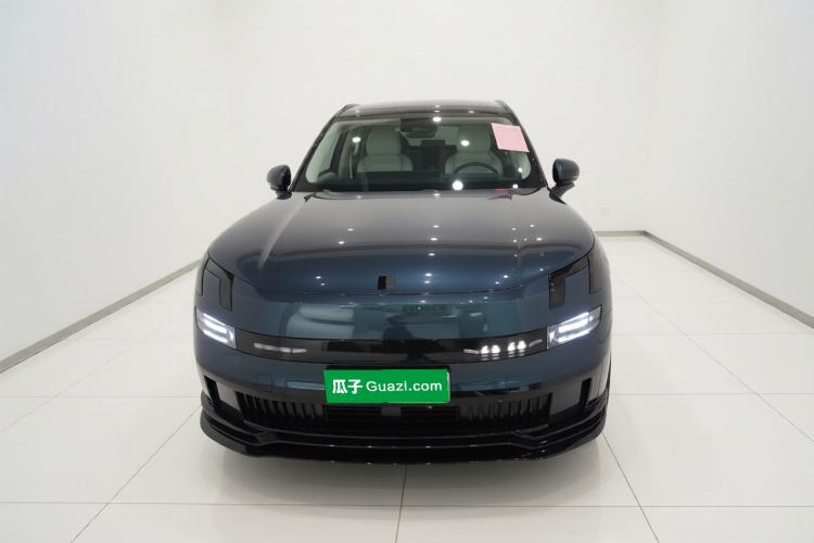 Used Lynk & Co 900 2025 2.0T Exploration Edition Front