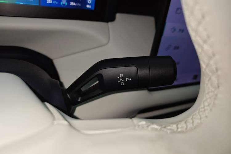 Used Lynk & Co 900 2025 2.0T Ultra Gear Lever