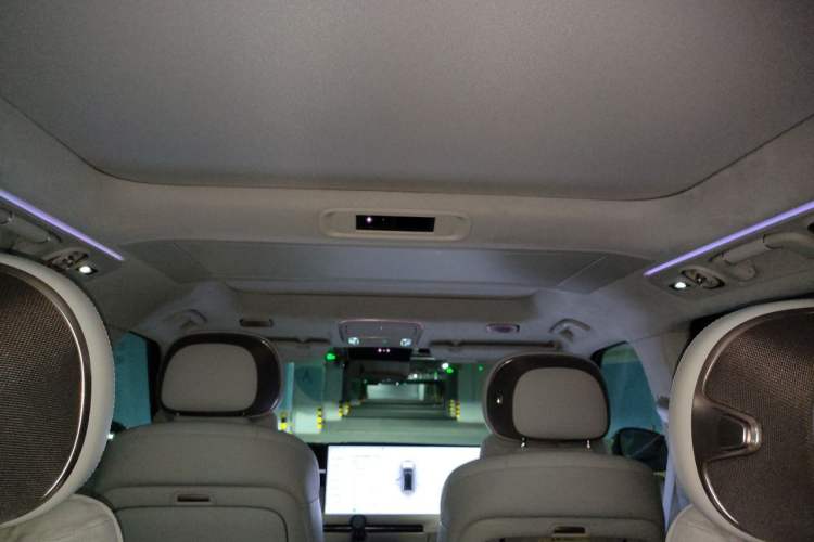 Used Lynk & Co 900 2025 2.0T Ultra Headliner