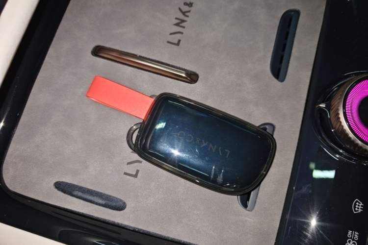 Used Lynk & Co 900 2025 2.0T Ultra Interior 1