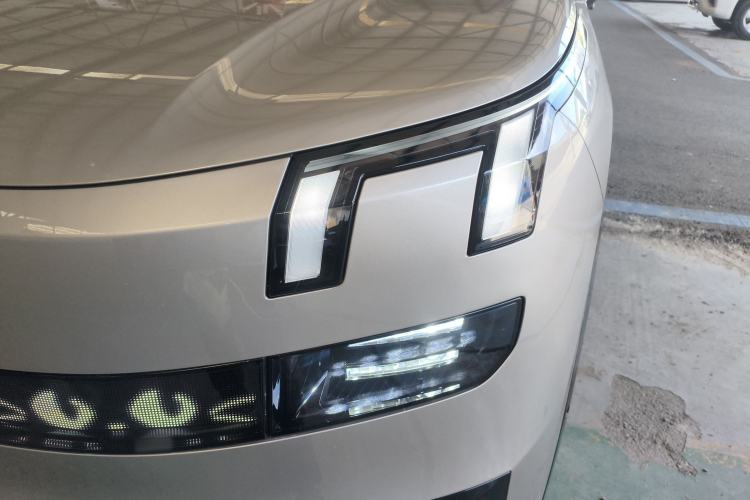 Used Lynk & Co 900 2025 2.0T Ultra Left Front Headlight