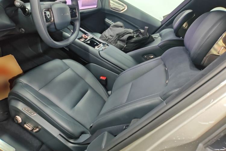 Used Lynk & Co 900 2025 2.0T Ultra Left Front Seat