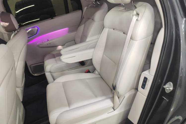 Used Lynk & Co 900 2025 1.5T Ultra Left Rear Seat